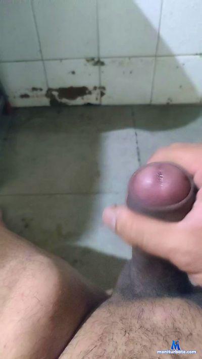Sunnie1 cam4 gay performer from Republic of Madagascar  
