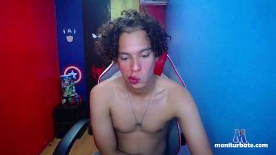 gabrieel061293 cam4 bisexual performer from Federative Republic of Brazil  