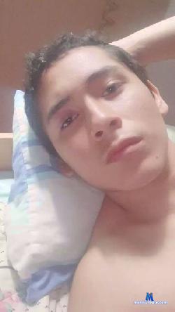 Pojonn cam4 live cam performer profile
