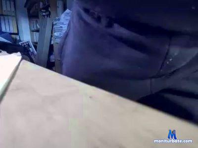 carlo_ita69 cam4 unknown performer from Republic of Italy pee peedrink livetouch peejeans 