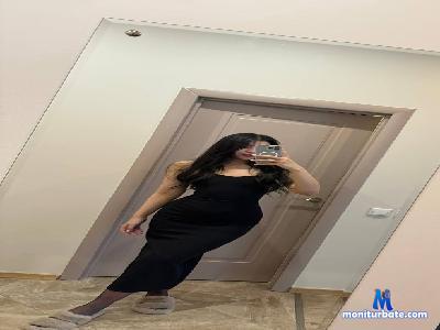 MaxineForland cam4 bisexual performer from Republic of Korea  