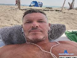 PRAEVALENS cam4 live cam performer profile
