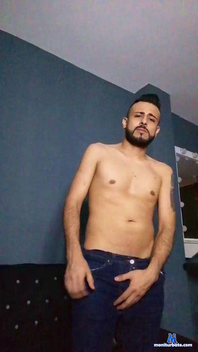 santiago12101 cam4 gay performer from Republic of Ecuador  