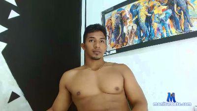 Yeiko_Park23 cam4 straight performer from Republic of Colombia spanking feet cum armpits bigass pee 