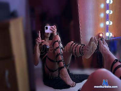 MissElena_feet cam4 straight performer from Republic of Italy strapon feet sputi footjob frustino femdom findom 