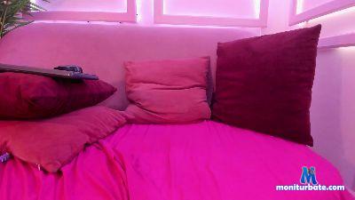 MelisaMuller cam4 bicurious performer from French Republic bigass masturbation striptease cute pussy spanking feet 
