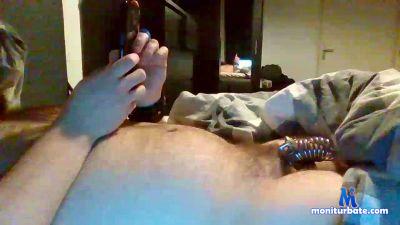 cagegag30 cam4 straight performer from Kingdom of the Netherlands masturbating 