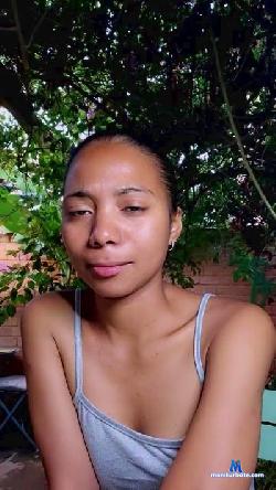 NickiFrenchy cam4 live cam performer profile