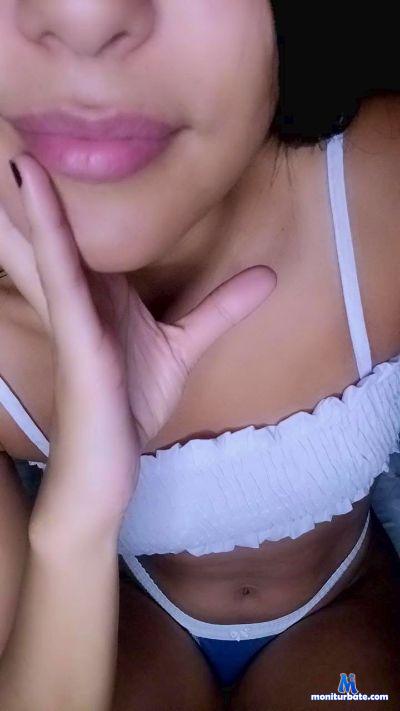 pocahonta22 cam4 unknown performer from Federative Republic of Brazil  