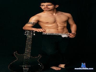danielsmith__ cam4 bisexual performer from United States of America striptease feet masturbation 
