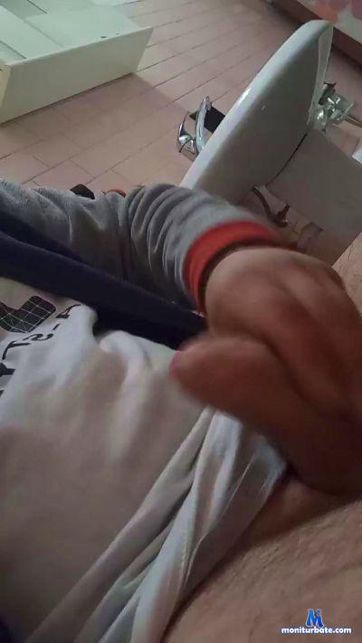 marconapoli2 cam4 bisexual performer from Republic of Italy  