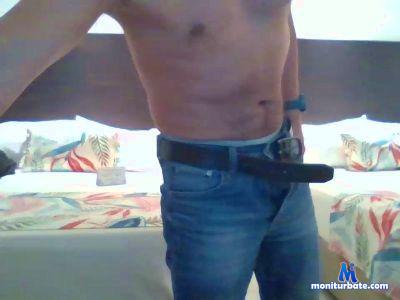 igor7602 cam4 bicurious performer from Republic of Colombia  