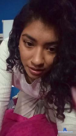 AmbarLuar4 cam4 live cam performer profile