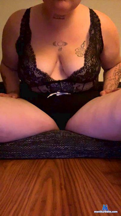 D1rtyD1ana69 cam4 bicurious performer from Federal Republic of Germany amateur lesbian newcomer bdsm spanking 