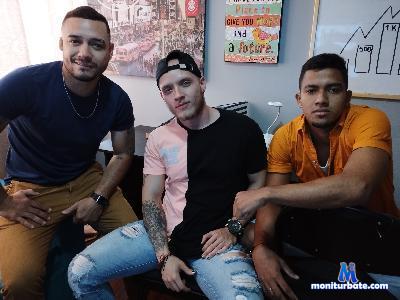 bicuriosos_hot cam4 bicurious performer from Republic of Colombia  
