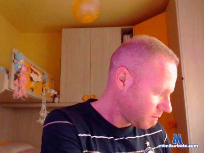 italian_cummer cam4 unknown performer from Republic of Italy wanna cum 