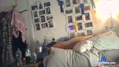 louisem2_fun cam4 straight performer from United Kingdom of Great Britain & Northern Ireland  