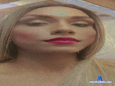 Xsophia_dukeX cam4 bisexual performer from Republic of Colombia 21cm bigcock uncut milk beauty latin ladyboy 