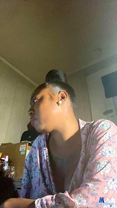 SlimmOcean26 cam4 bisexual performer from United States of America  