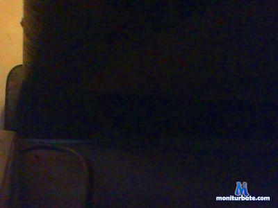 guns691 cam4 unknown performer from French Republic  