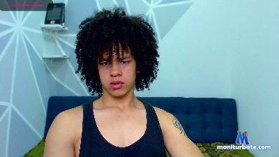 leoBangz cam4 straight performer from Republic of Colombia tokenkeno 