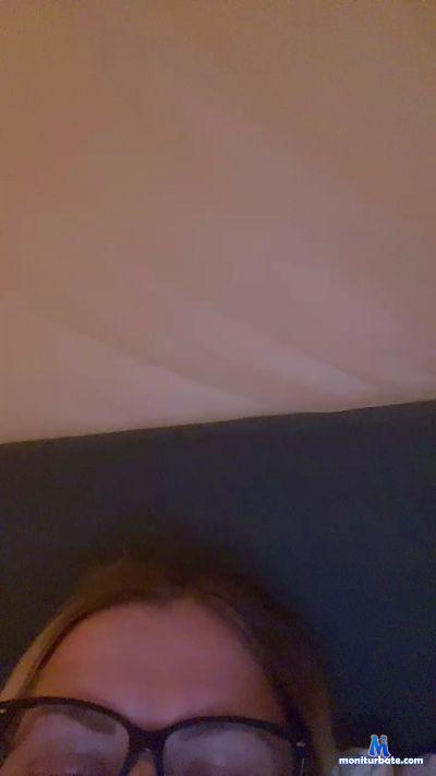 Chubbylove89 cam4 straight performer from Kingdom of Sweden  