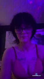 Khamara cam4 livecam show performer room profile