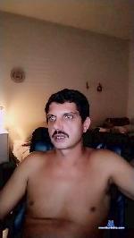 Johnnycruz39 cam4 livecam show performer room profile