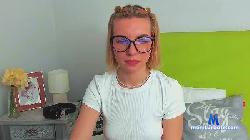 LarysaLovely cam4 live cam performer profile