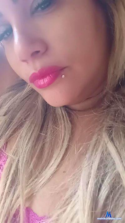 Amandalua01 cam4 bisexual performer from Federative Republic of Brazil  