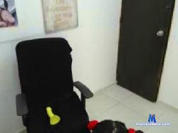 huguyy cam4 live cam performer profile