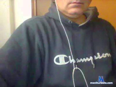 urkk cam4 bicurious performer from Republic of Italy  