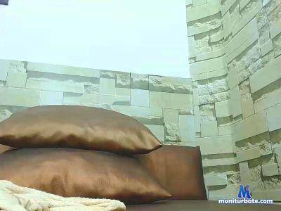 ali_dxb1 cam4 bisexual performer from United Arab Emirates big livetouch rollthedice arab 