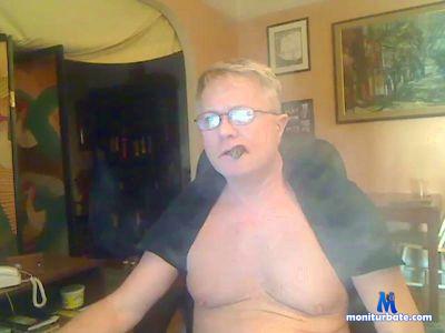 SteveCigar cam4 bisexual performer from United States of America livetouch 