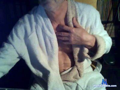 ptitdom69 cam4 gay performer from French Republic livetouch 