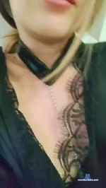 badgirl60 cam4 livecam show performer room profile