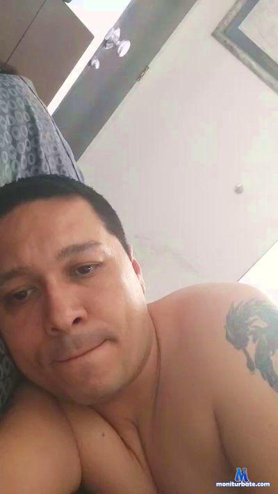 gorditoari2 cam4 gay performer from Republic of Colombia  