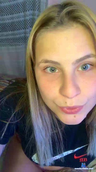 Ladysay cam4 bisexual performer from Argentine Republic Rubia amateur feet 