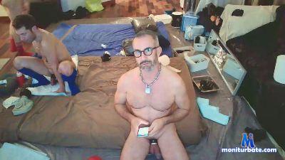 hairbeardu33 cam4 gay performer from French Republic anal groupe fisting 