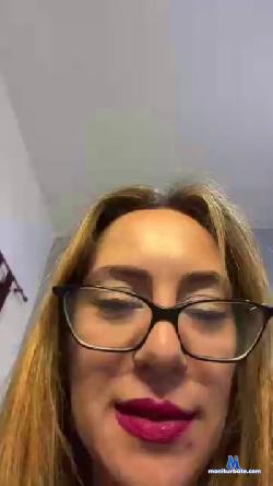 Luly_ver cam4 live cam performer profile