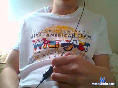 jamesbig_hot cam4 bisexual performer from United Kingdom of Great Britain & Northern Ireland rollthedice 
