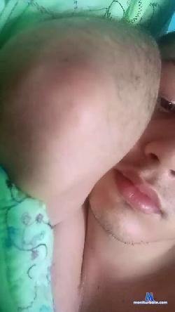 Theuszin23 cam4 live cam performer profile