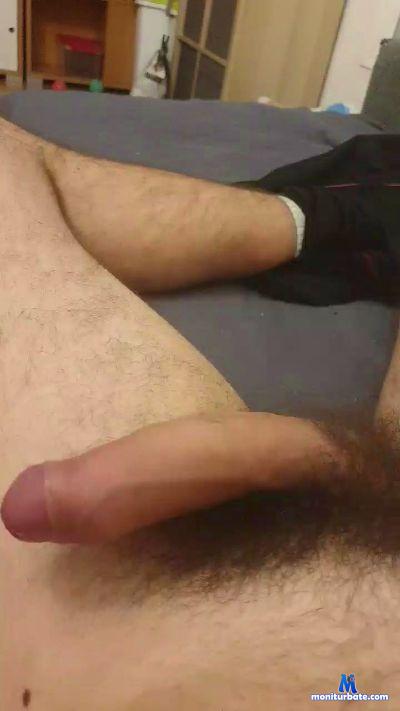 jesus19977 cam4 straight performer from Kingdom of Spain  