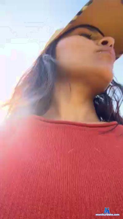 Sofiacruz1 cam4 bicurious performer from Republic of Colombia squirt C2C masturbation anal ass amateur 