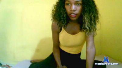 mimi_rose cam4 bicurious performer from Republic of Madagascar  