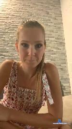giulyy4 cam4 livecam show performer room profile