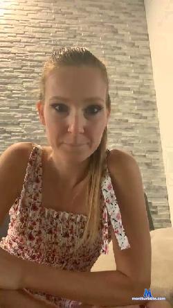 giulyy4 cam4 live cam performer profile