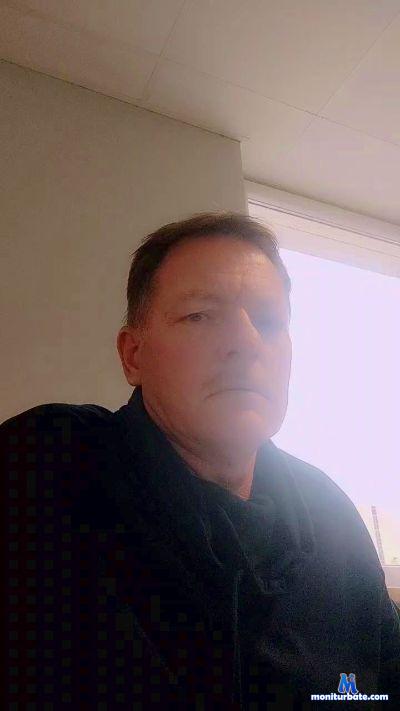 Malko26 cam4 straight performer from French Republic  