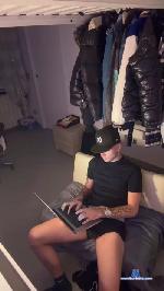 Plewus99 cam4 livecam show performer room profile