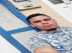 danielsbigcum cam4 live cam performer profile